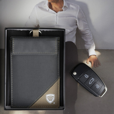 Signal blocker pouch for keyless entry car fob